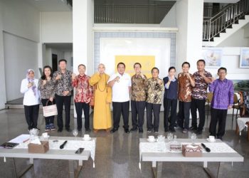Gubernur Arinal Terima Audiensi Pengurus Lembaga Pengembangan Triptaka Gatha Umat Budha di Mahan Agung