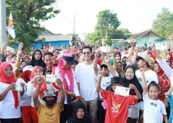 HUT RI Ke-78,  Sekertaris DPD Gerindra Gita Kurniawan Selenggarakan  Jalan Sehat