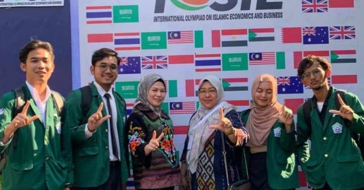 Mahasiswa FEBI UIN RIL Raih Medali Emas Olimpiade Internasional IOSIE