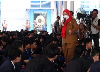 Walikota Eva Dwiana Beri Semangat  Kepada Mahasiswa Baru IBI Darmajaya Untuk Berprestasi