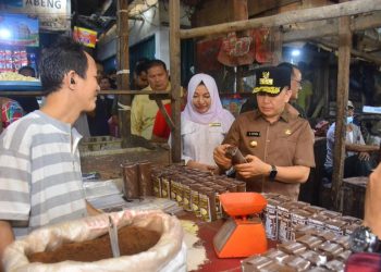 Pj Gubernur Sumsel Agus Fatoni Minta Bupati/Wali Kota Gelar Pasar Murah