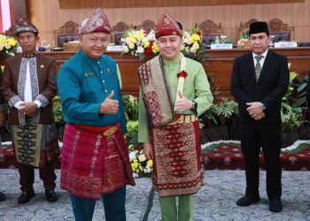 Pj Gubernur Sumsel Agus Fatoni Mendapat Gelar Adat Pangeran Batuah Seketi