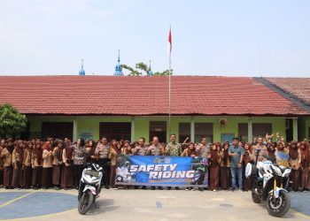 Safety Riding Meriahkan Program Jumat Curhat Kapolres Pringsewu