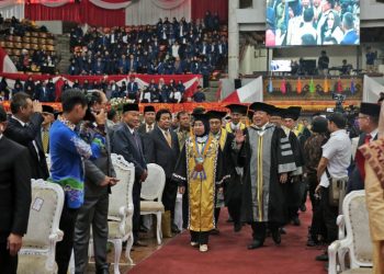 Gubernur Arinal Raih Gelar Doktor Honoris Causa dari Unila