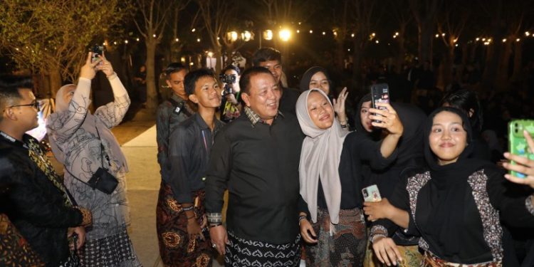 Gubernur Arinal Apresiasi Pelaksanaan Pesta Wastra Bersukaria