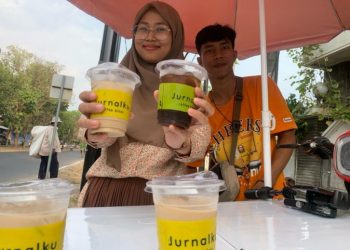 Kopi Nikmat Ala Kafe Dijual Keliling Pakai Sepeda Listrik di Bandar Lampung