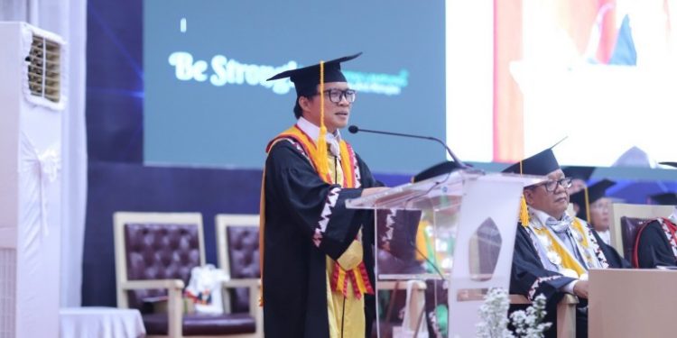 Warek II Unila Raih Gelar Profesor, Sumbangkan Gagasan Produk Hukum Nusantara