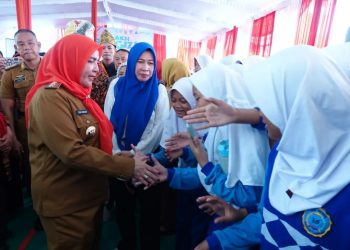 Cegah Anemia Pada Remaja Putri, Walikota Bagikan Tablet Penambah Darah