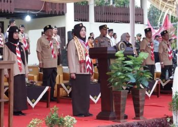 Pimpin Apel Besar Hari Pramuka, Walikota Eva Ingatkan Anak Muda Harus Percaya Diri dan Berprestasi