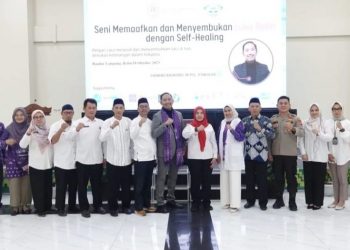 Walikota Eva Dwiana Hadiri Seminar Nasional Hari Kesehatan Mental Sedunia