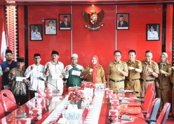 Pemkot Bandar Lampung Berikan Bantuan Dana Operasional Masjid dan Musholla