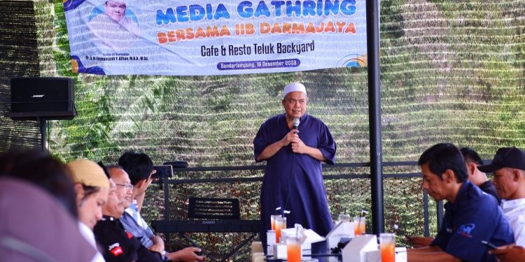 Lepas Jabatan Rektor, Firmansyah Targetkan IIB Darmajaya Raih Rekognisi Internasional