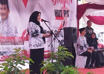 Peringati HUT PGRI ke-78, Walikota Eva Dwiana : Tingkatkan Mutu Pendidikan dan Jaga Kekompakan