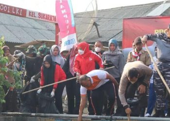 Pemkot Bandar Lampung Bersama TNI AL Grebek Sungai