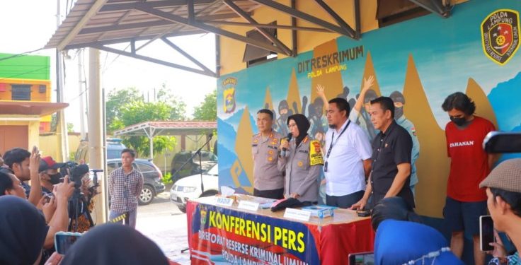 Polda Lampung Tangkap Pelaku Penyalahgunaan Senjata Tajam Yang Melawan Petugas