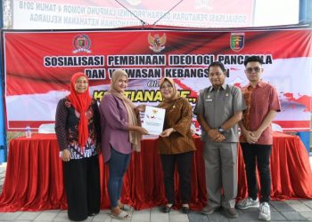 Bersama Warga Kedaton, Anggota DPRD Kostiana Sosialisasikan Ideologi Pancasila dan Wawasan Kebangsaan