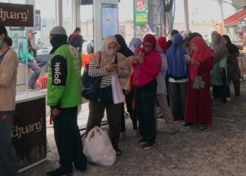 Kafe Sosial Pedjuang Gelar AM1N Bazzar, Jual Paket Sembako Murah Rp 11 Ribu