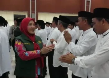 Walikota Eva Dwiana Hadiri Pengukuhan MUI Bandarampung