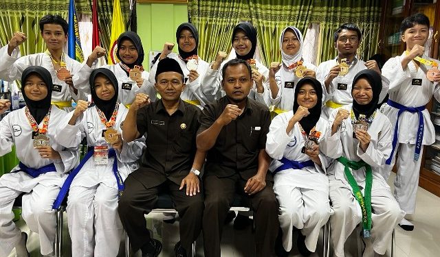 Atlet Taekwondo Al Kautsar Borong 14 Medali Amril Yusam Cup