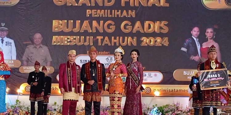 Rafid dan Diana Terpilih Jadi Bujang Gadis Mesuji 2024