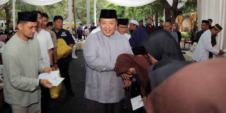 Gubernur Arinal Berbuka Bersama Ribuan Warga Kota Metro