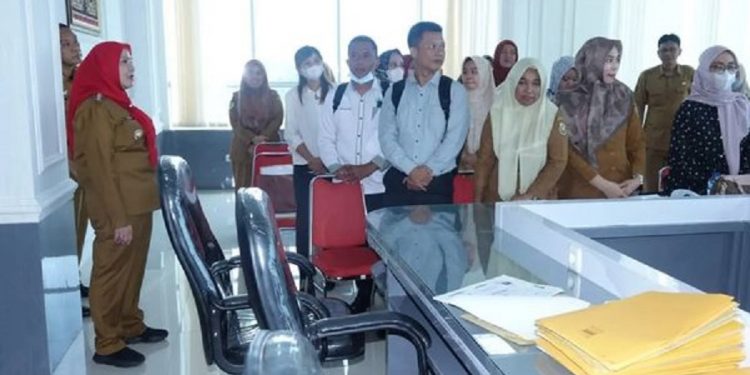 Walikota Bandar Lampung Eva Dwiana Sidak Hari Pertama Kerja Tahun 2024