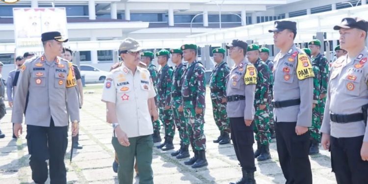 Bupati Agus Istiqlal Pimpin Apel Gelar Pasukan Satlinmas Pengamanan Pemilu Serentak 2024