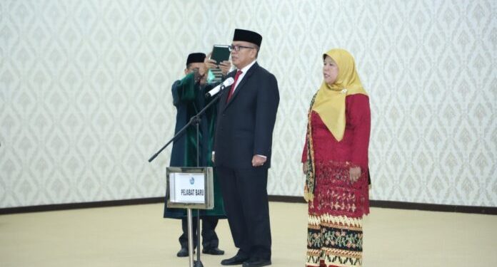Dr. Habibullah Jimad Dilantik Sebagai Wakil Rektor BUK Unila