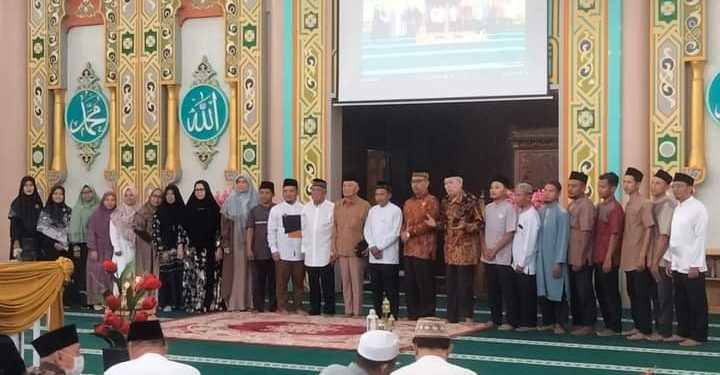 Yayasan Al Kautsar Kembali Berikan Umroh Gratis Bagi 16 Guru dan Karyawan