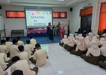 Penyuluhan Kesehatan Aksi Bergizi di SMP Al Kautsar