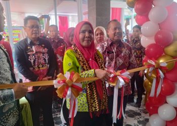 Resmikan Gedung Puskesmas, Walikota Eva Minta Nakes Jemput Bola Layani Masyarakat