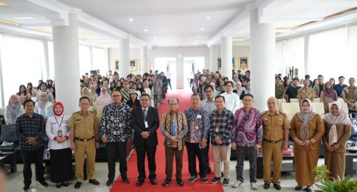 Sekretaris Jenderal Kemnaker Bekali Mahasiswa Unila tentang Dunia Kerja Era Society 5.0