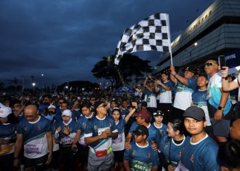 Gubernur Arinal Bersama Ribuan Peserta Ramaikan Lampung Half Marathon 2024