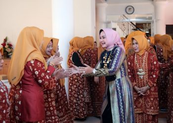 Ketua TP PKK Provinsi Lampung Riana Sari Hadiri Milad dan Halal Bihalal PWP SS