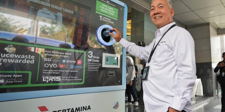 Dukung Program Dekarbonisasi NZE 2060, PGN Luncurkan Reverse Vending Machine (RVM) Plasticpay
