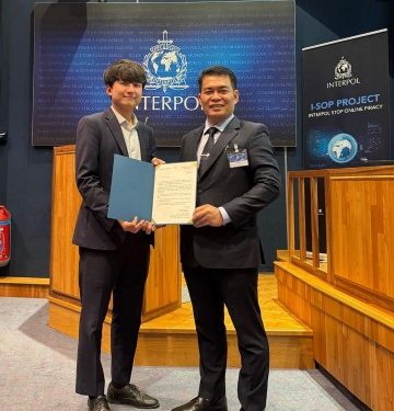 Ungkap Kasus Pembajakan Siaran TV, Brigjen Pol. Anom Wibowo Dapat Penghargaan dari Korsel