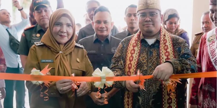 Ketua Bawaslu RI Bersama Walikota Eva Resmikan Kantor Bawaslu Kota Bandar Lampung