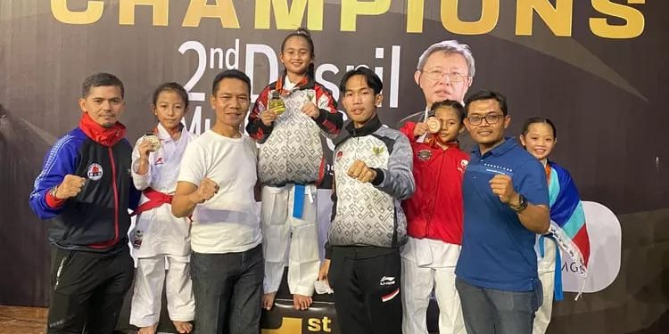 Carolina Karateka Asal Lampung Sabet Medali Emas di Turnamen Internasional di Bandung