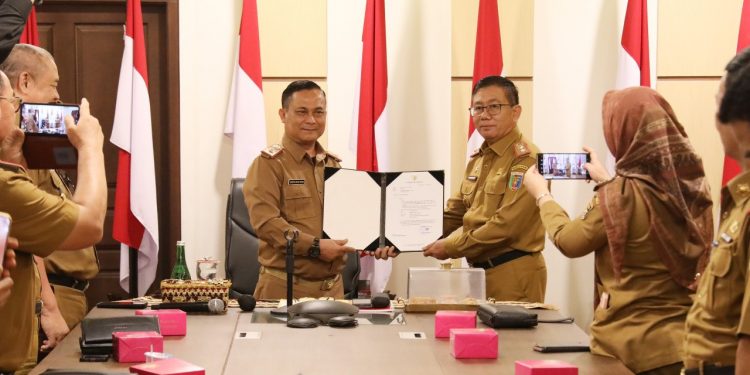 Pj. Bupati Mesuji Ibadah Haji, Gubernur Tugaskan Kadisdukcapil Lukman Jadi Plh Bupati Mesuji