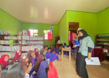 Mahasiswa KKN-PLP Unila Edukasi Literasi dan Revitalisasi Mading di SDN Gedung Harapan