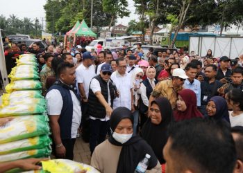 Mendag Bersama Plh Gubernur Lampung Pantau Harga dan Pasokan Bahan Pokok di Pasar Natar