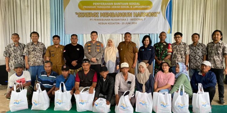 HUT PTPN Group,PTPN I Regional 7 Bagikan Paket Sembako