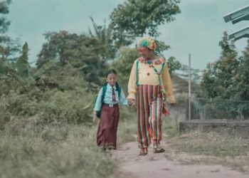 Jadi Pemeran Film “Apakku Badut”, Jarwo Songha Hayati Beratnya Pekerjaan Badut