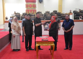 Walikota Bandar Lampung Sampaikan Raperda Pertanggungjawaban Pelaksanaan APBD 2023