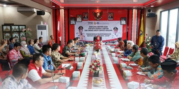 Jelang Ramadhan , Walikota Eva Dwiana Pimpin Rapat Pengendalian Inflasi Daerah