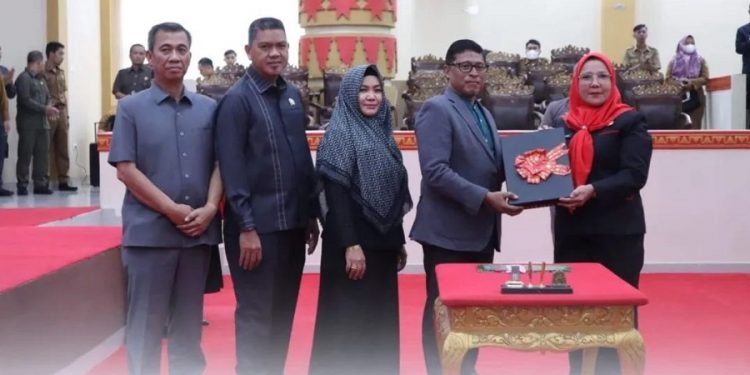 Walikota Eva Hadiri Sidang Paripurna Pansus Hasil Audit BPK RI Perwakilan Lampung