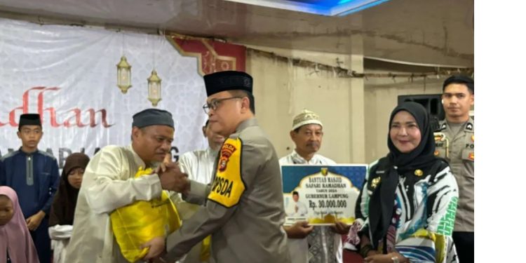 Walikota Bersama Kapolda Lampung  Safari Ramadhan di Masjid Al- Furqon