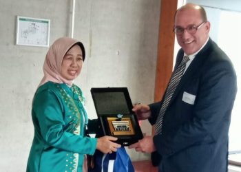 Rektor Unila Ikut Roadshow Semikonduktor di Jerman