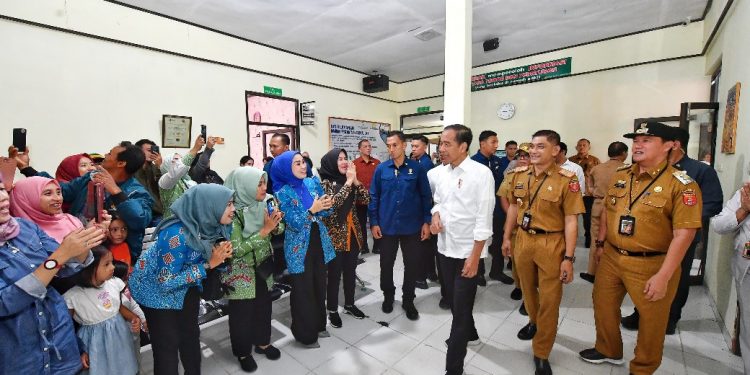 Presiden Joko Widodo Melakukan Kunjungan ke RSUD Alimuddin Umar, Lampung Barat