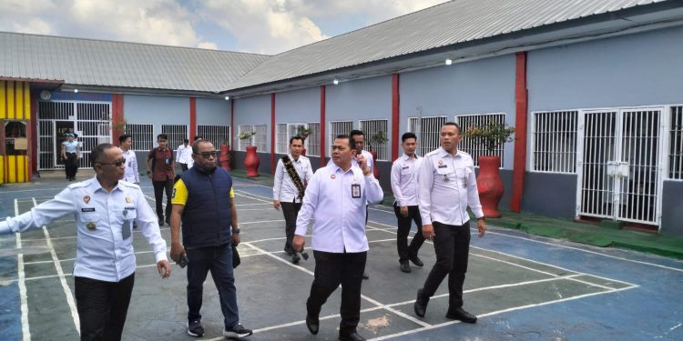 Staf Ahli Menteri Bidang Sosial Tinjau Pelayanan dan Pembimbingan Tahanan Rutan Kotabumi
